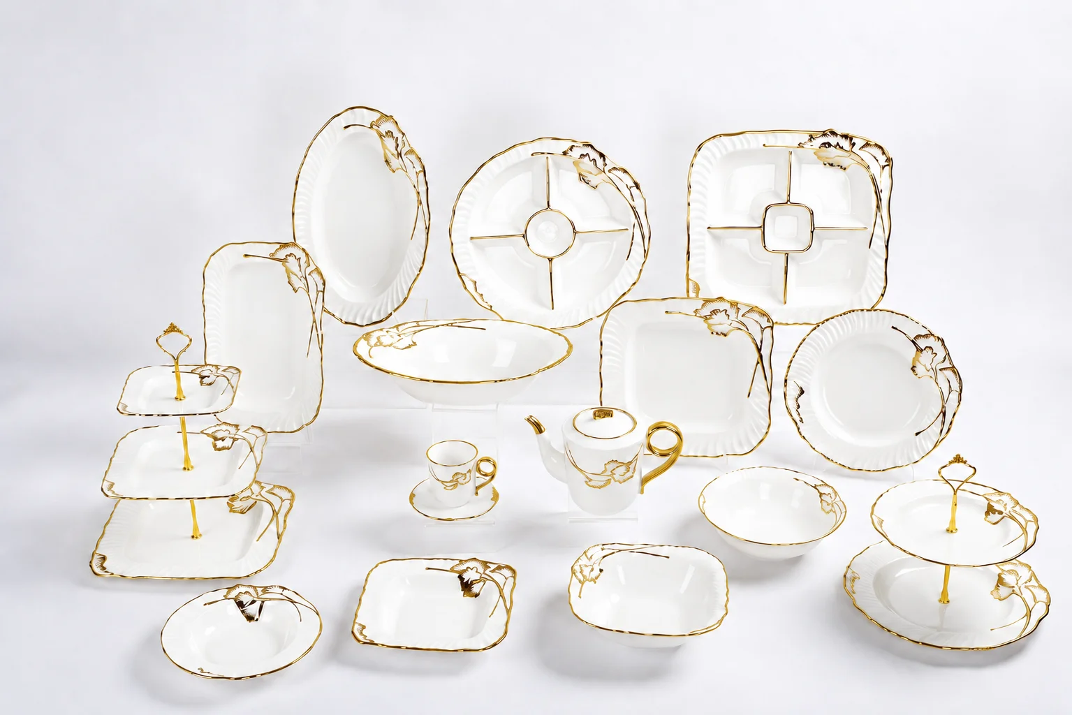 Ginkgo Luxury Golden‑Trim Tableware Series